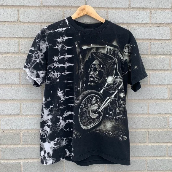 Skeleton Tee - Picture 1 of 8